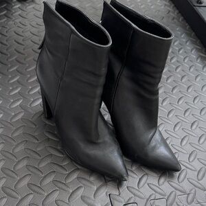 Steve Madden Elegant Black Women's Ankle Boots